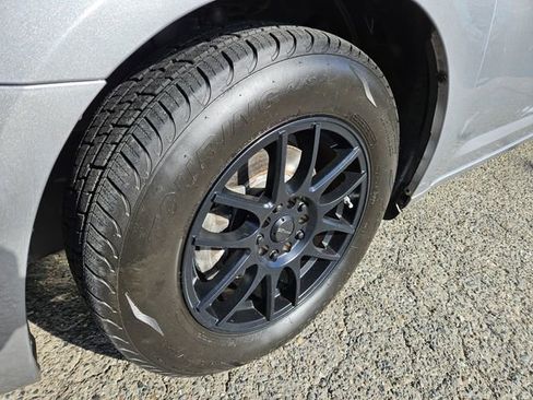 Used 2014 Chrysler 200 LX image 9