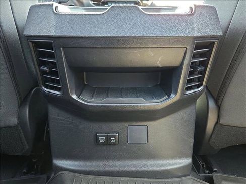 Used 2025 Toyota Tundra SR5 AWD/4WD image 15