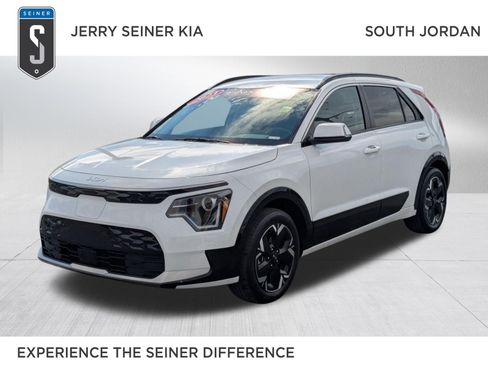 Certified 2023 Kia Niro Wind w/ Wind Preserve Package FWD image 1