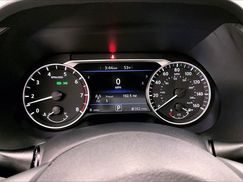 New 2025 Nissan Sentra SR w/ SR Premium Package FWD image 25
