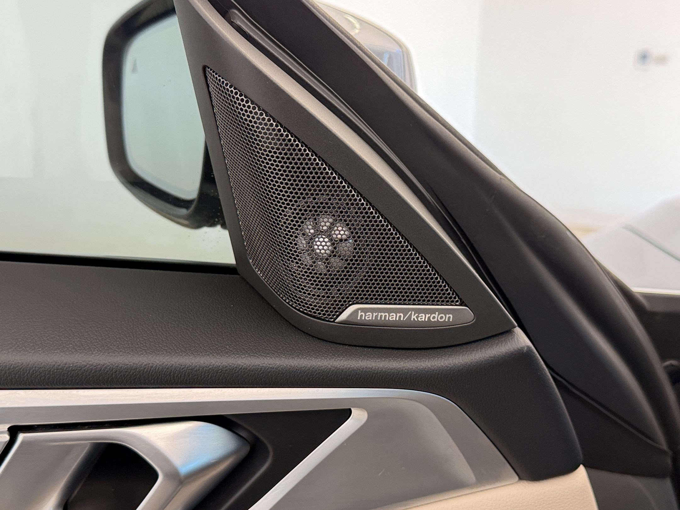 Certified 2024 BMW i4 eDrive35 w/ Premium Package RWD image 28