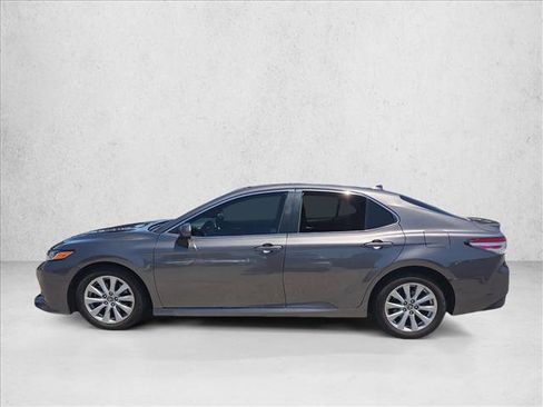 Used 2020 Toyota Camry LE w/ Carpet Mat Package FWD image 5