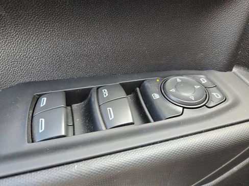 Used 2025 Chevrolet Silverado 1500 Custom Trail Boss AWD/4WD image 36