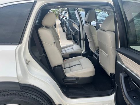 Used 2024 MAZDA CX-90 Plug-In Hybrid w/ Premium Pkg AWD/4WD image 17