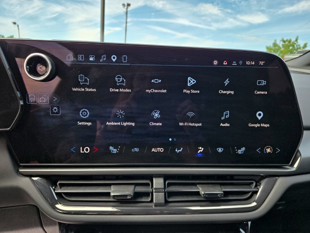 Certified 2025 Chevrolet Equinox EV RS FWD image 20