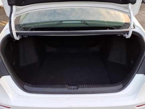 Used 2023 Honda Accord EX image 18