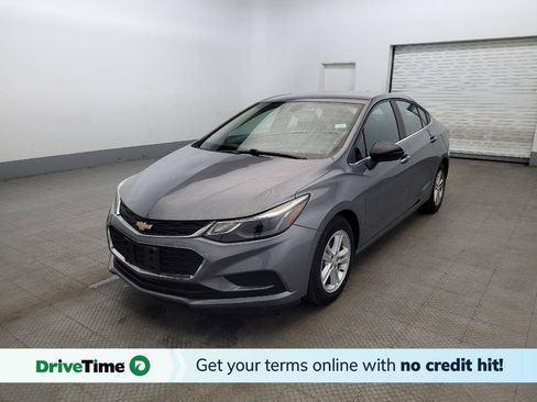 Used 2018 Chevrolet Cruze LT FWD image 1