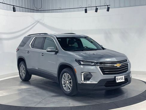 Used 2023 Chevrolet Traverse LT AWD/4WD image 41