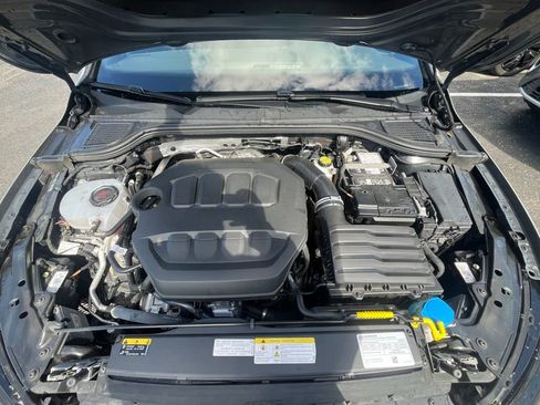 Certified 2025 Volkswagen GTI SE FWD image 29