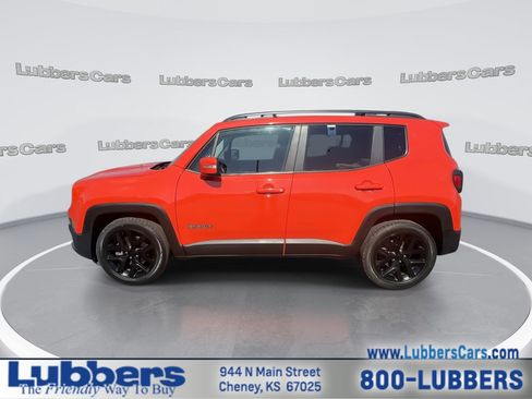 Used 2018 Jeep Renegade Altitude FWD image 5
