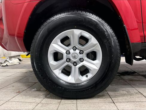 Used 2024 Toyota 4Runner SR5 image 7