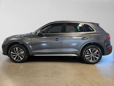 Used 2023 Audi Q5 2.0T Premium Plus w/ Premium Plus Package AWD/4WD image 6