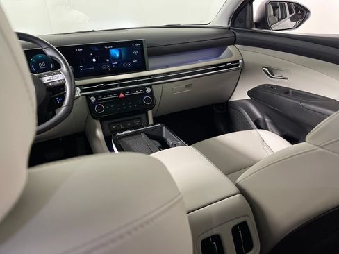 Certified 2025 Hyundai Tucson SEL AWD/4WD image 17