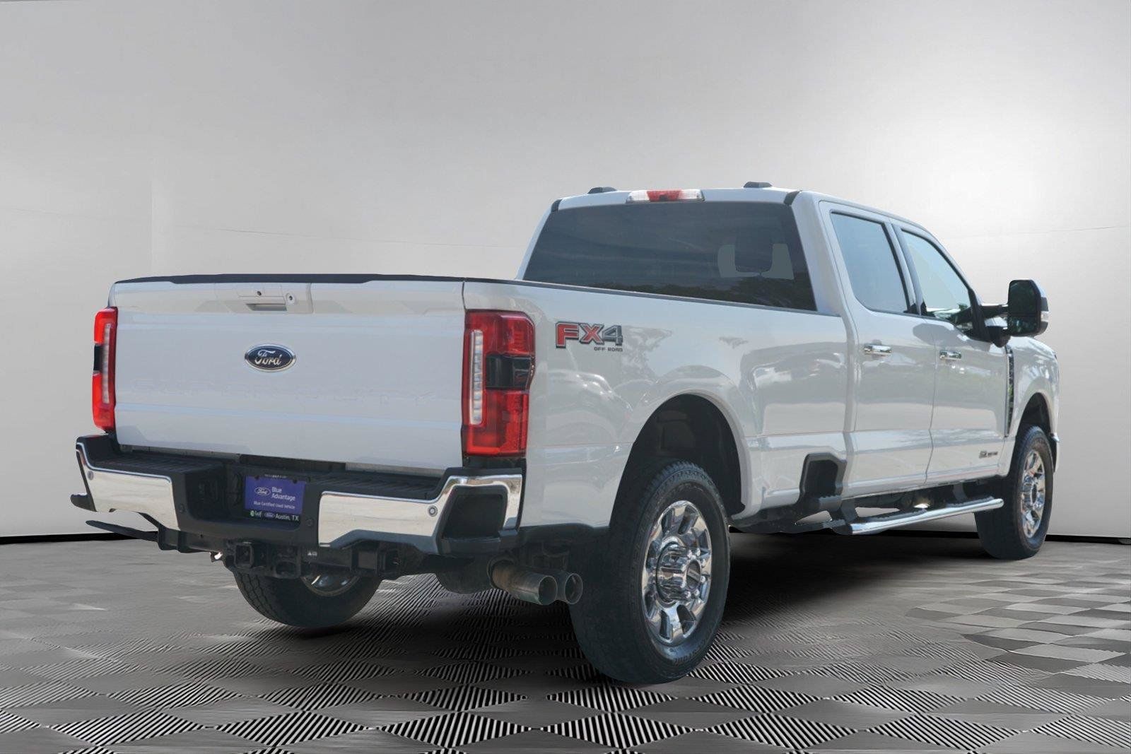 Used 2026 Ford F350 XLT w/ XLT Premium Package AWD/4WD image 5