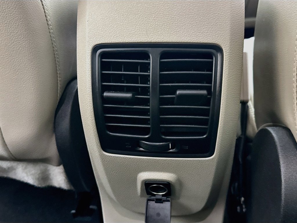 Used 2018 Ford Escape SEL FWD image 30