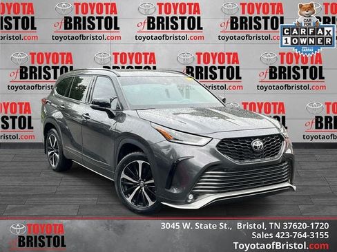 Used 2022 Toyota Highlander XSE AWD/4WD image 1