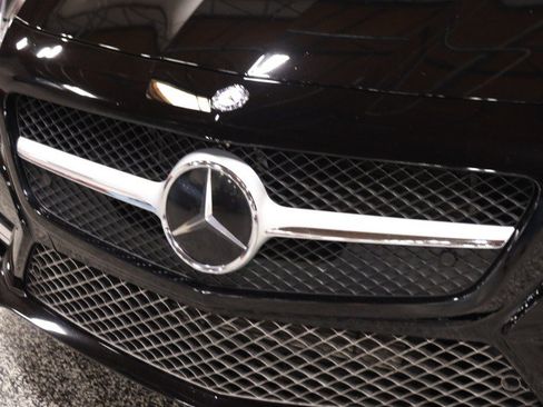 Used 2013 Mercedes-Benz SL 550 w/ Premium Pkg image 14