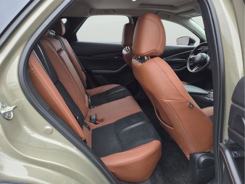 Certified 2025 MAZDA CX-30 Carbon image 17