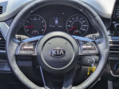 Used 2021 Kia Seltos S FWD image 19