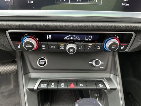 Used 2025 Audi Q3 2.0T Premium w/ Convenience Package image 18