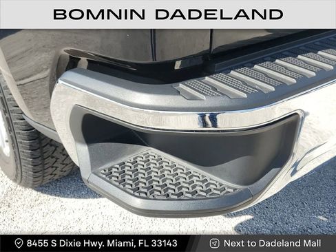 Used 2020 Chevrolet Silverado 1500 LT w/ LT Value Package image 11