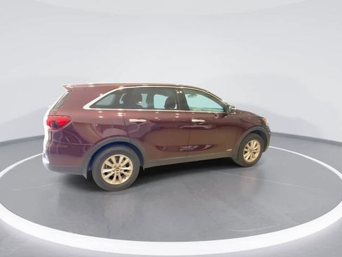 Used 2019 Kia Sorento AWD image 8