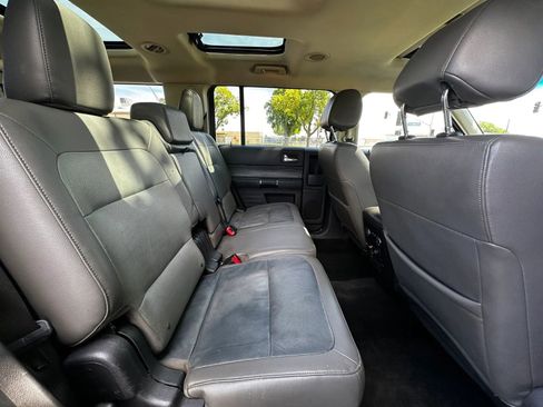 Used 2018 Ford Flex SEL w/ Equipment Group 202A FWD image 10