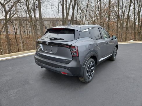 New 2026 Nissan Kicks SV w/ SV Premium Package image 3