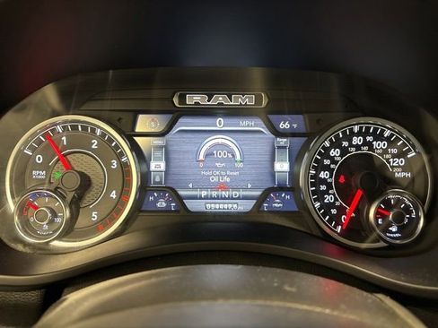 Used 2024 RAM 2500 Laramie AWD/4WD image 22