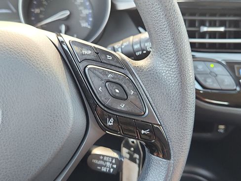 Used 2021 Toyota C-HR LE FWD image 23