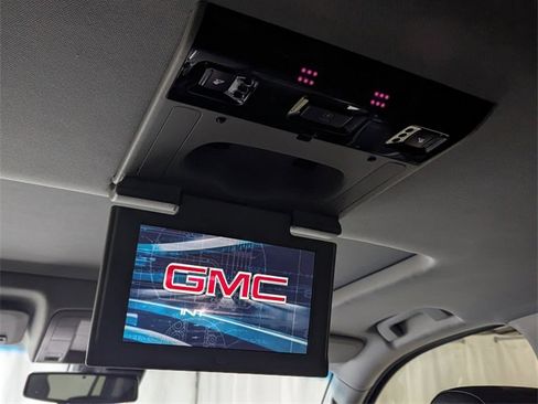 Used 2020 GMC Yukon SLT w/ Premium Edition image 11