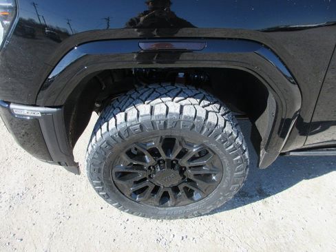 New 2026 GMC Sierra 2500 Denali Ultimate image 13