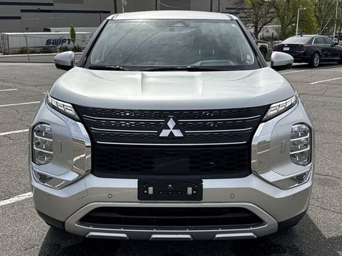 Used 2024 Mitsubishi Outlander SE Black Edition AWD/4WD image 28