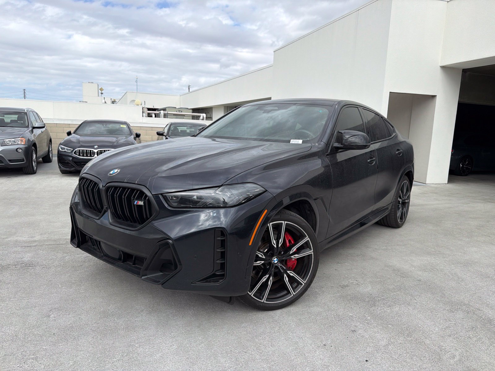 Used 2025 BMW X6 M60i AWD/4WD image 3