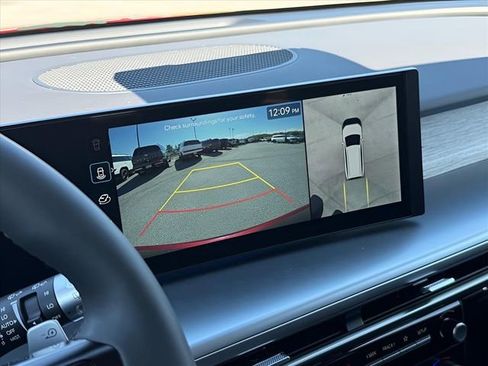New 2026 Hyundai Ioniq 9 SEL w/ Tow & Go Package AWD/4WD image 26