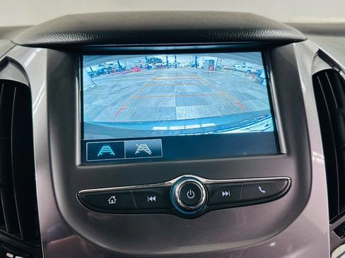 Used 2018 Chevrolet Cruze LT FWD image 13