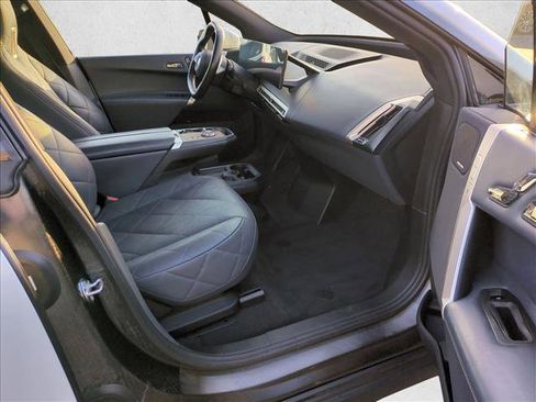 Certified 2023 BMW iX xDrive50 w/ Premium Package AWD/4WD image 23