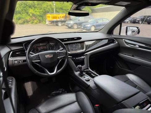 Used 2022 Cadillac XT6 Premium Luxury AWD/4WD image 21
