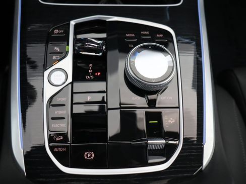 Used 2024 BMW X5 xDrive50e w/ Executive Package image 14