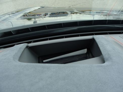 Used 2023 Audi RS e-tron GT image 34