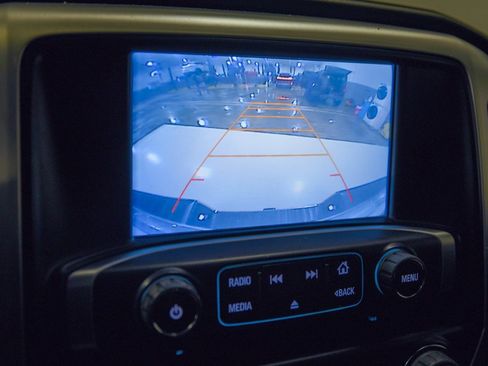 Used 2017 GMC Sierra 1500 SLE w/ SLE Value Package image 15