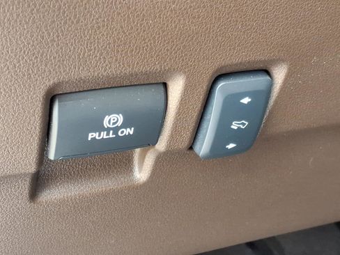 Used 2023 Ford F450 King Ranch w/ FX4 Off-Road Package AWD/4WD image 8