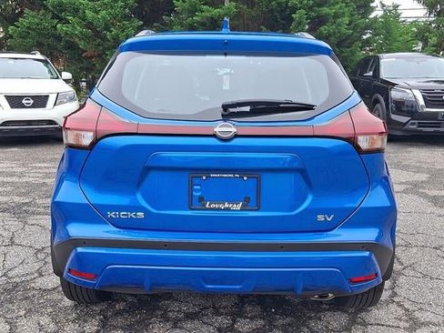 Used 2022 Nissan Kicks SV image 5