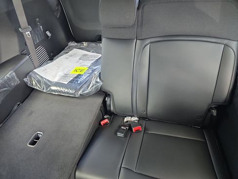 New 2027 Kia Telluride S image 18