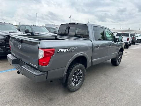 Used 2018 Nissan Titan PRO-4X w/ Pro-4x Utility Package AWD/4WD image 22