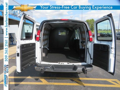 Used 2023 GMC Savana 2500 w/ Driver Convenience Package image 27