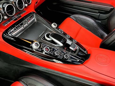Used 2019 Mercedes-Benz AMG GT C image 17