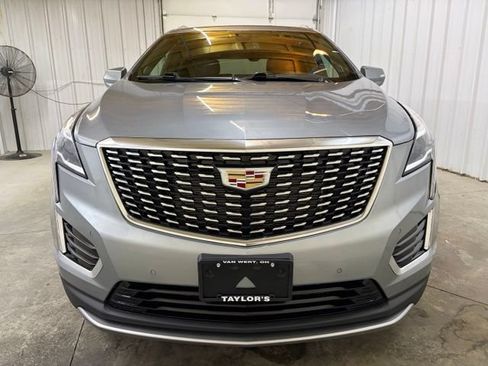 Used 2024 Cadillac XT5 Premium Luxury w/ LPO, Floor Liner Package AWD/4WD image 2