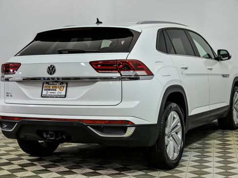 Used 2022 Volkswagen Atlas Cross Sport SE image 7