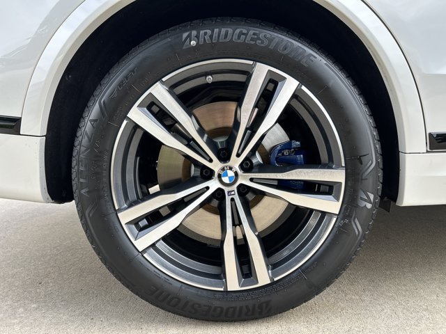 Certified 2025 BMW X7 M60i AWD/4WD image 28
